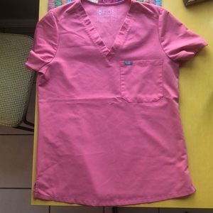 FIGS PINK SCRUB SET SMALL